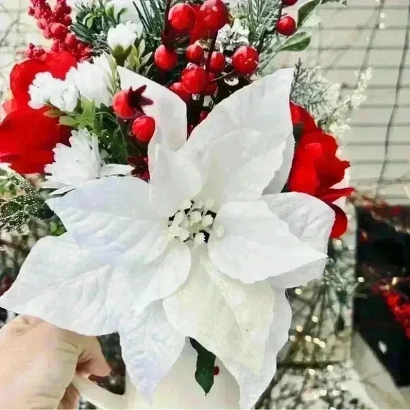 🎄NEW Holiday Arrangement - Beautiful Faux Floral Pitcher Centerpiece - Picture 9 of 17